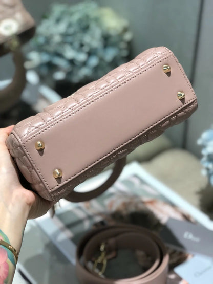 レディディオール