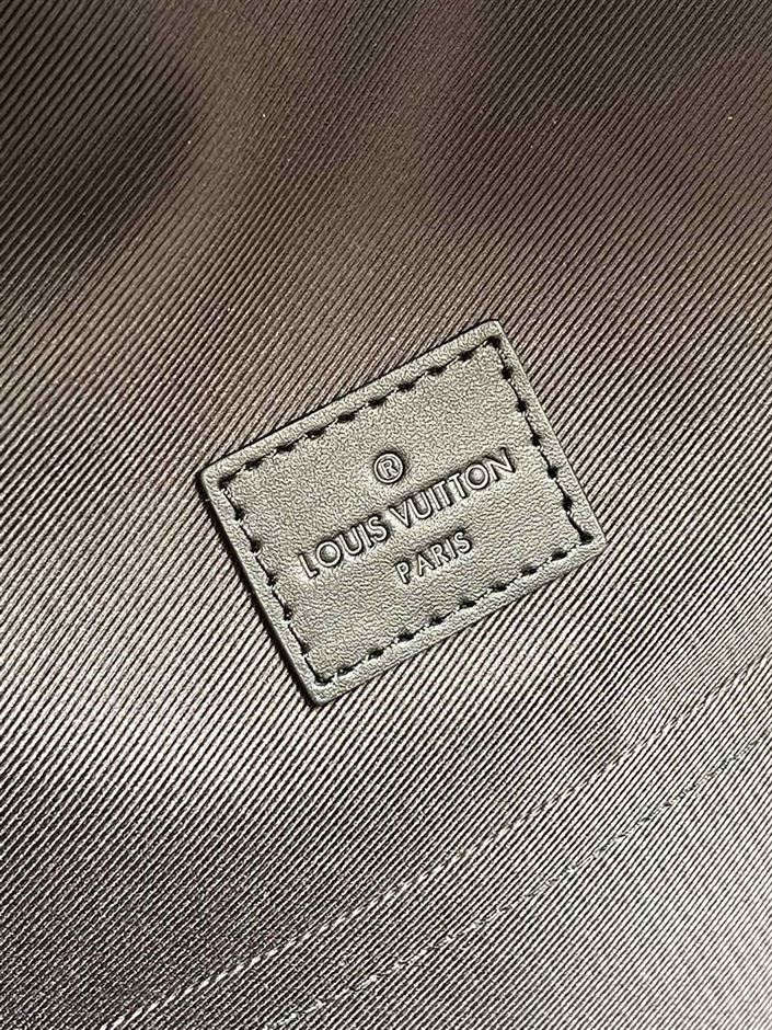 ルイ・ヴィトン バックパック LV エアログラム – LVB011