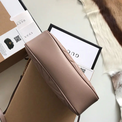 グッチ ラージショルダーバッグ