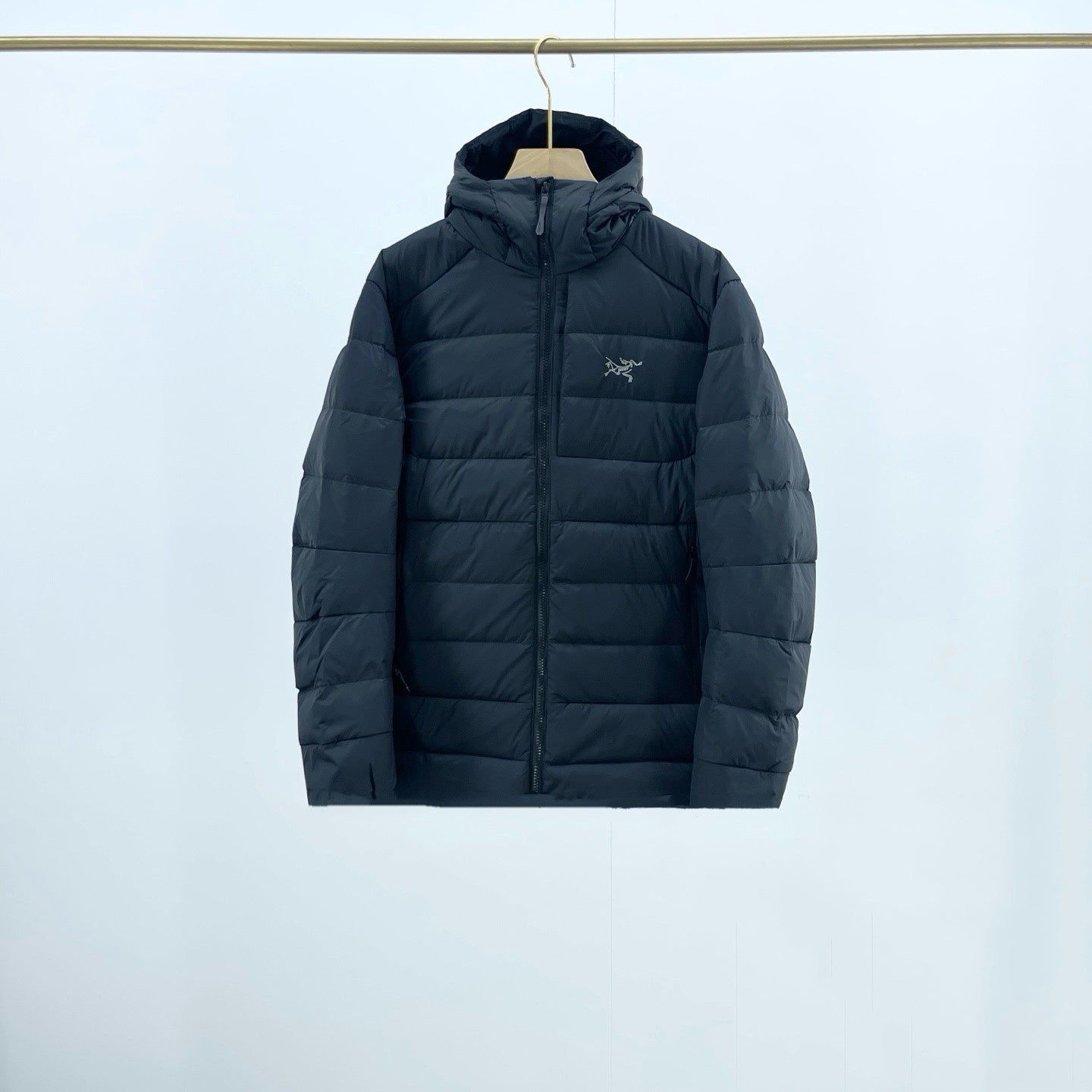 【ARC TERYX公式旗艦店】ダウンジャケット ご好評に付き再入荷！