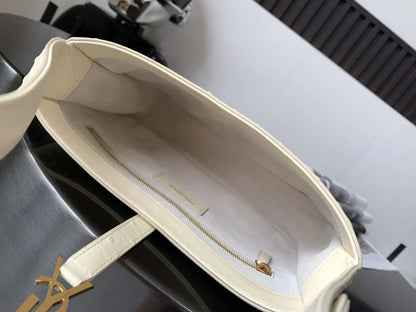 5 7 パイソン ホーボーバッグ