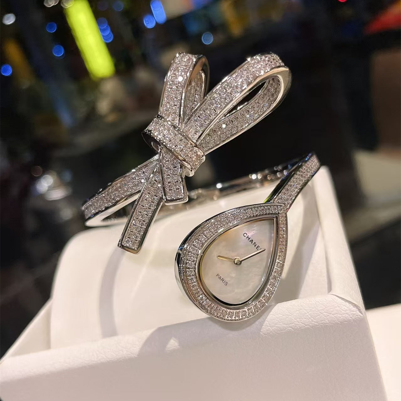シャネル ボウ ダイヤモンド レディース ウォッチ
