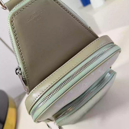 アベニュー スリングバッグ カーキ モノグラム グラデーション キャンバス M11702 – LW295