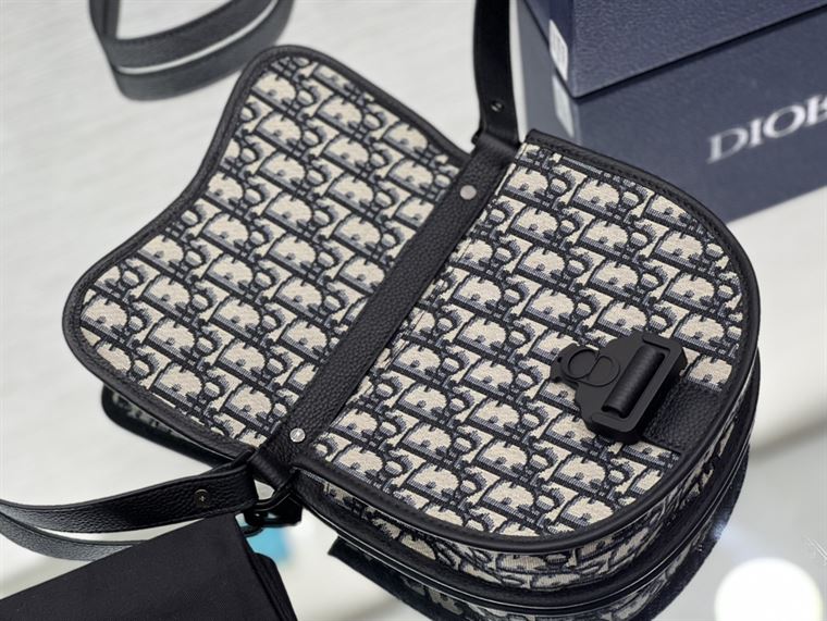 ディオール ミニ ギャロップ バッグ ストラップ付き – DIO039