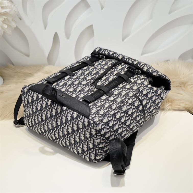 ディオール エクスプローラー バックパック ベージュ＆ブラック オブリーク ジャカード – DIO021