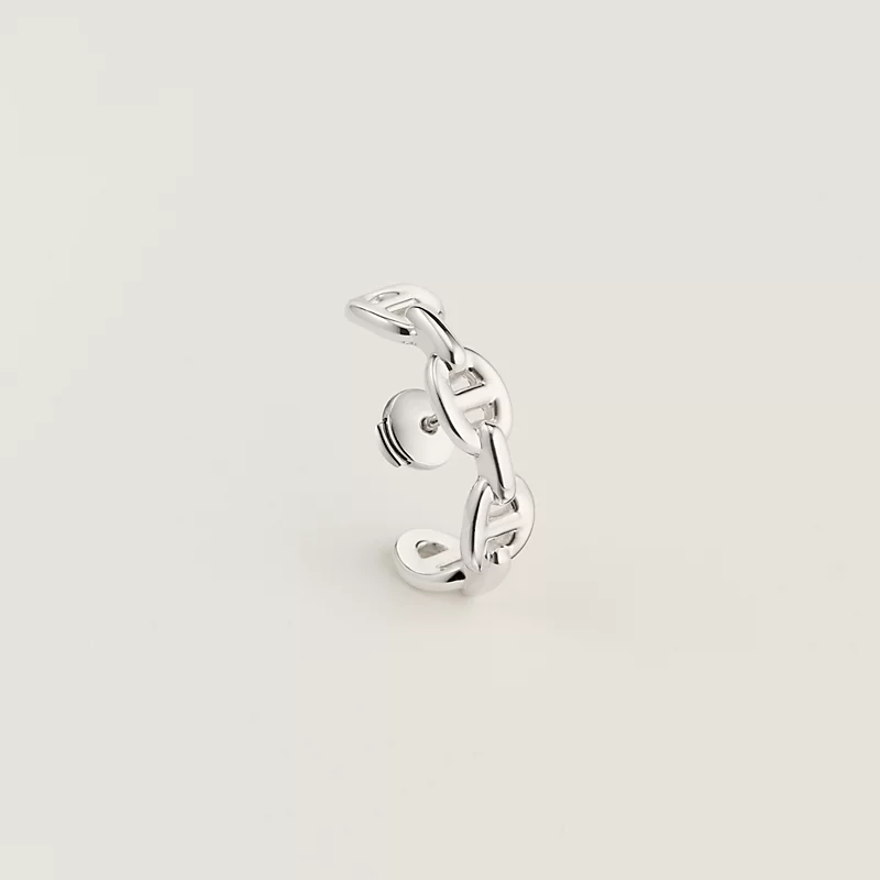 エルメスの新作「Chaine d'ancre Enchainee」片耳用クライミングイヤリング