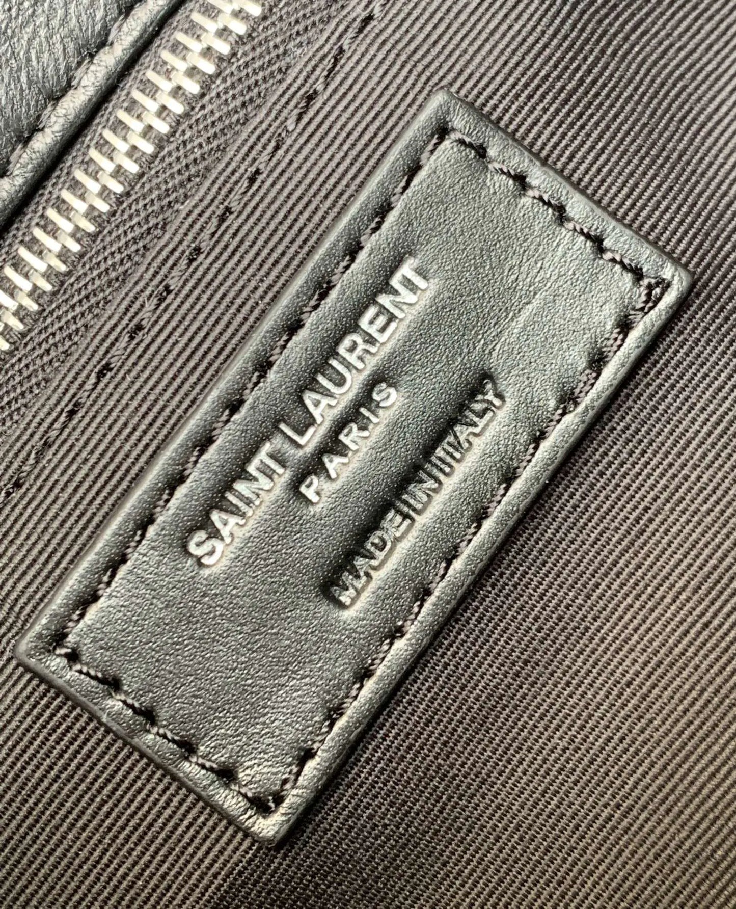 ジャージー素材のパファートイバッグ