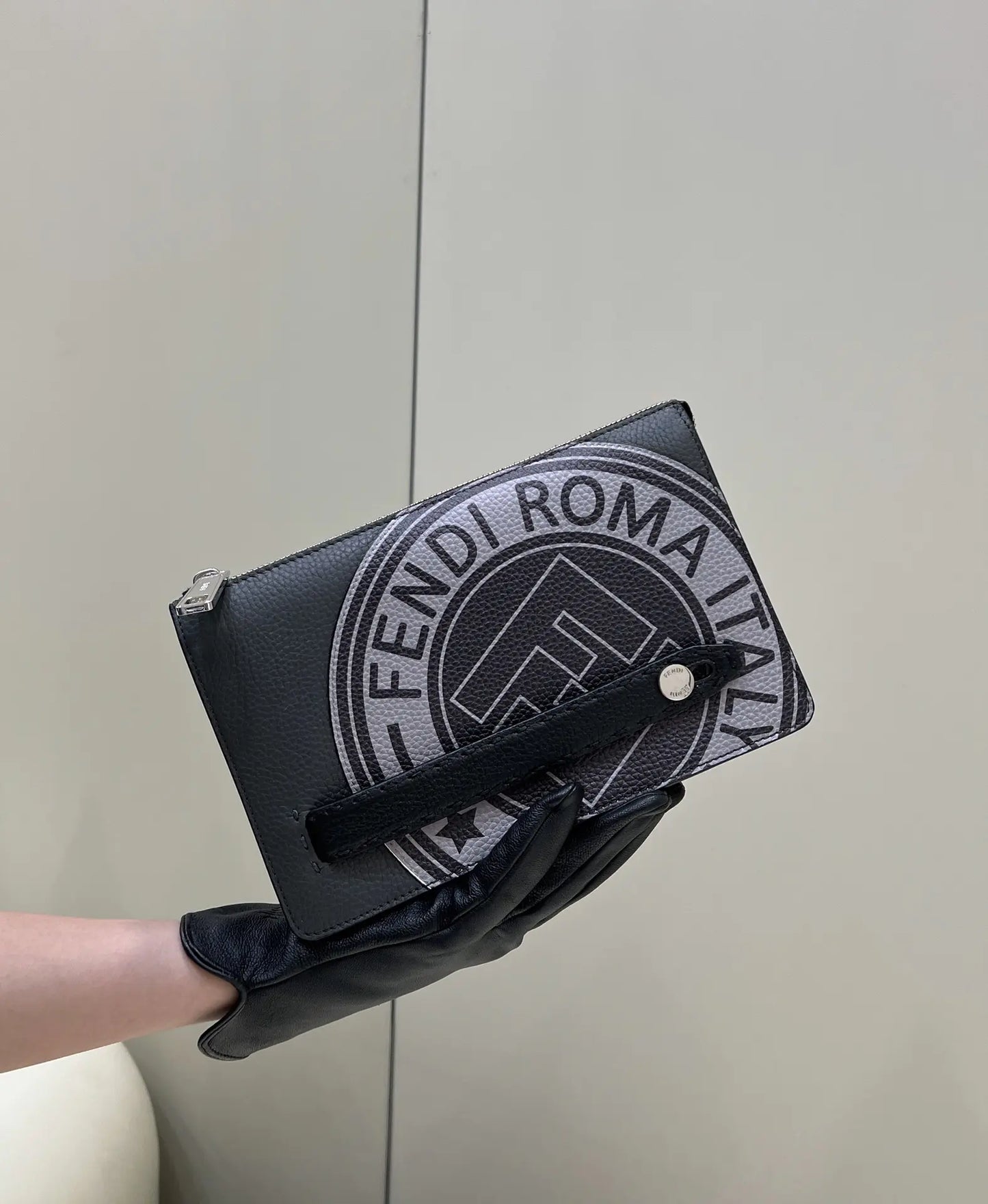 フェンディの財布