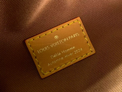 ラッシュ バムバッグ ブラウン モノグラム キャンバス M14019 – LW222