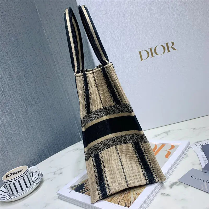 ディオール ブックトート スモール