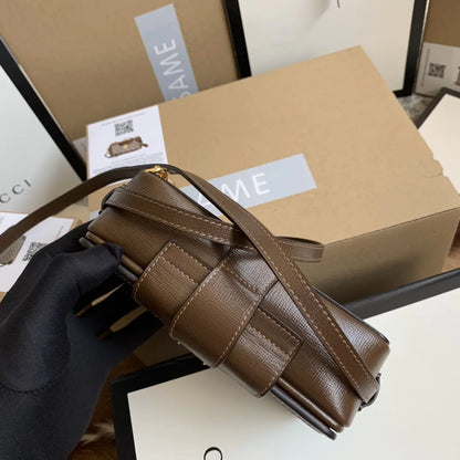 留め具付きGGミニバッグ