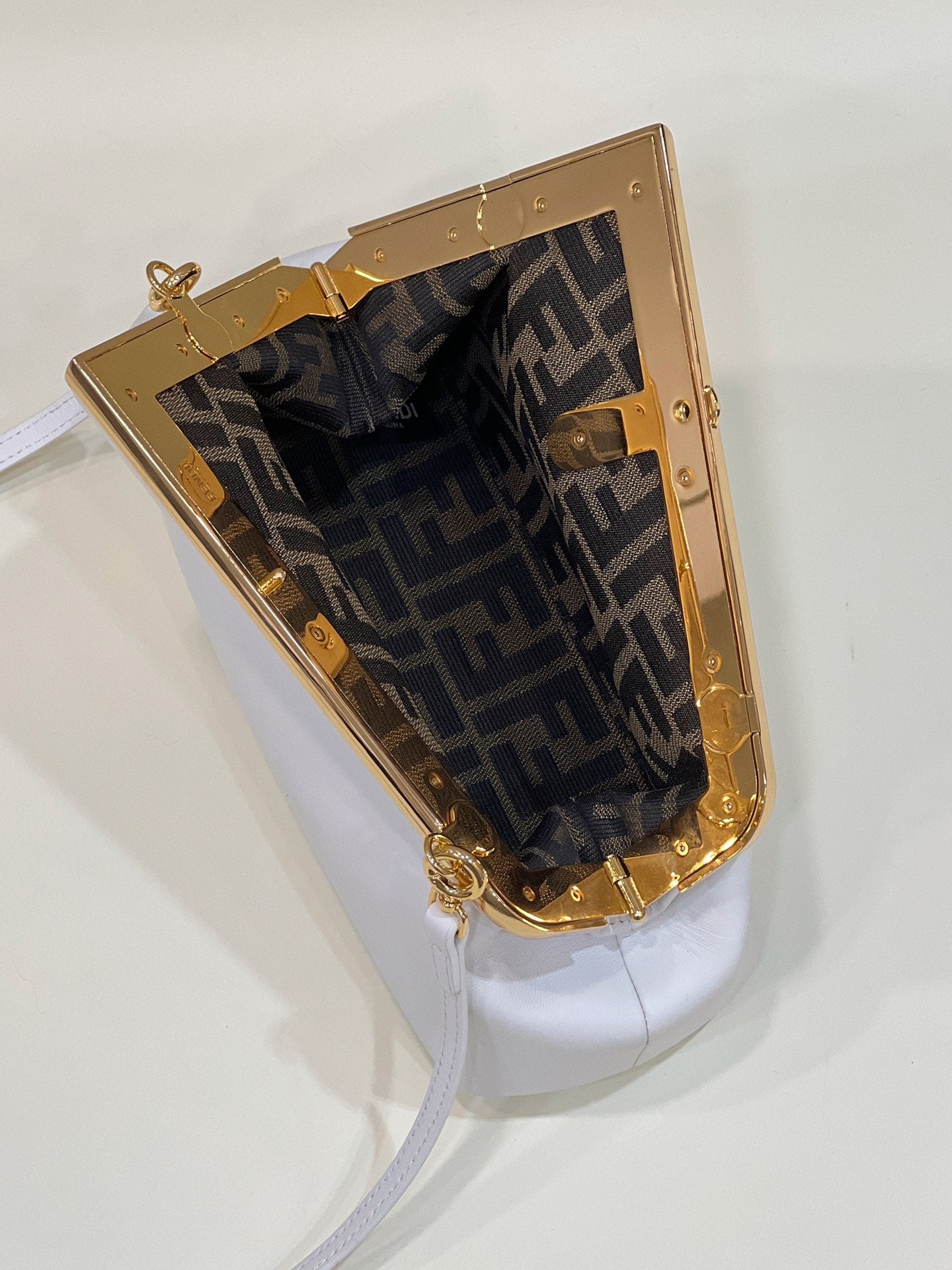 フェンディファースト