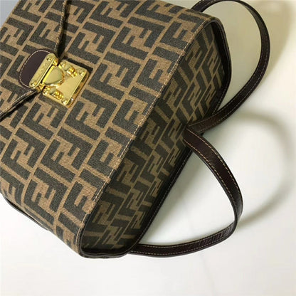 ヴィンテージ フェンディ ボックスバッグ