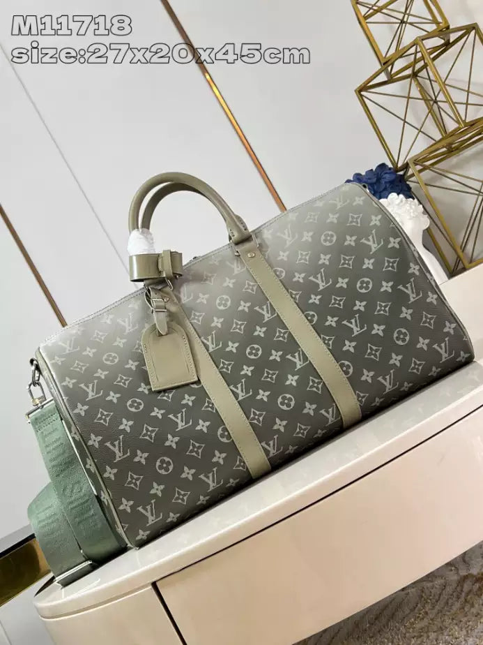 LV キーポル バンドリエール 45 カーキ モノグラム グラデーション キャンバス – LW178
