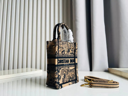 クリスチャン・ディオール ミニブックトート フォンバッグ