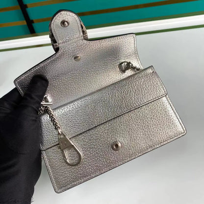 シルバーラメレザーのディオニュソス スーパーミニバッグ