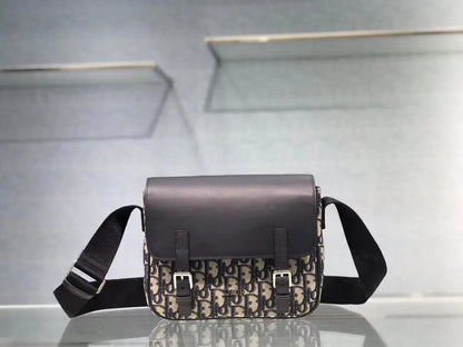 ディオール ブルー メッセンジャーバッグ