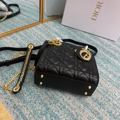 クリスチャン・ディオール ミニ レディ ディオール バッグ