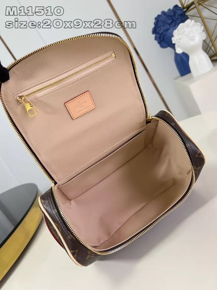 ルイ・ヴィトン トイレタリーバッグ ブラウン モノグラム・エクリプス キャンバス – LW150