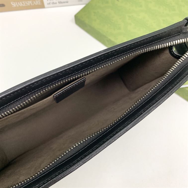 グッチ ビューティーケース インターロッキングG付き – BG008