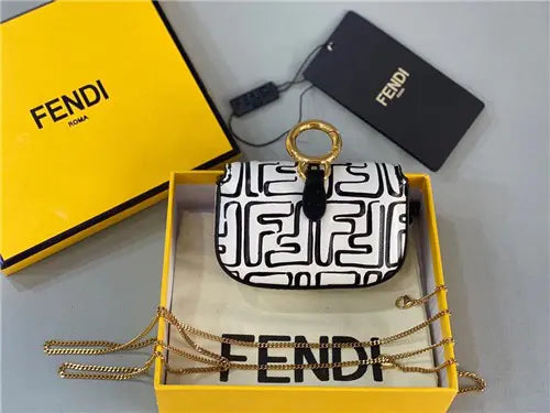 フェンディ 1 カリフォルニア スカイ バッグ レプリカバッグ