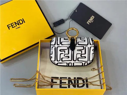 フェンディ 1 カリフォルニア スカイ バッグ レプリカバッグ