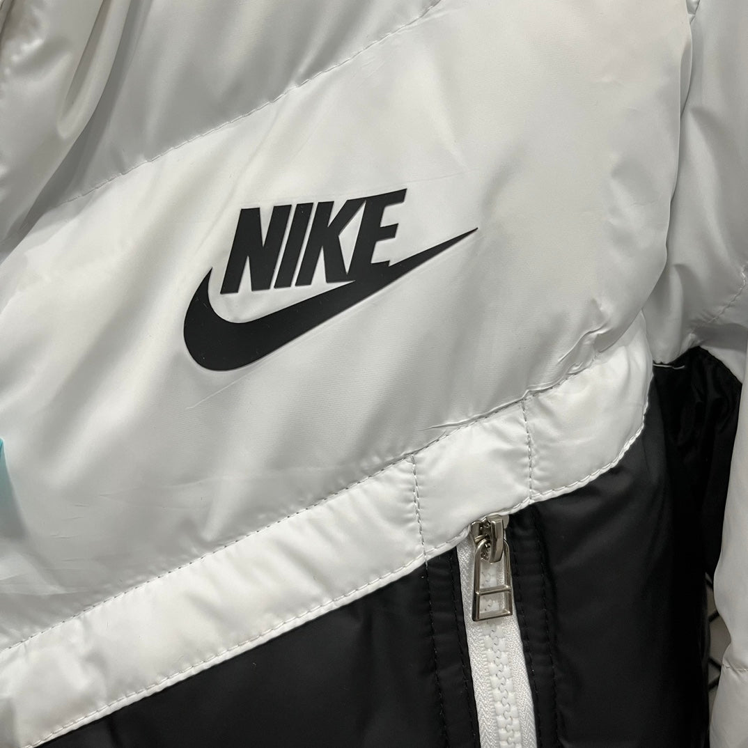 【NIKE旗艦店】ダウンジャケット ご好評に付き再入荷！