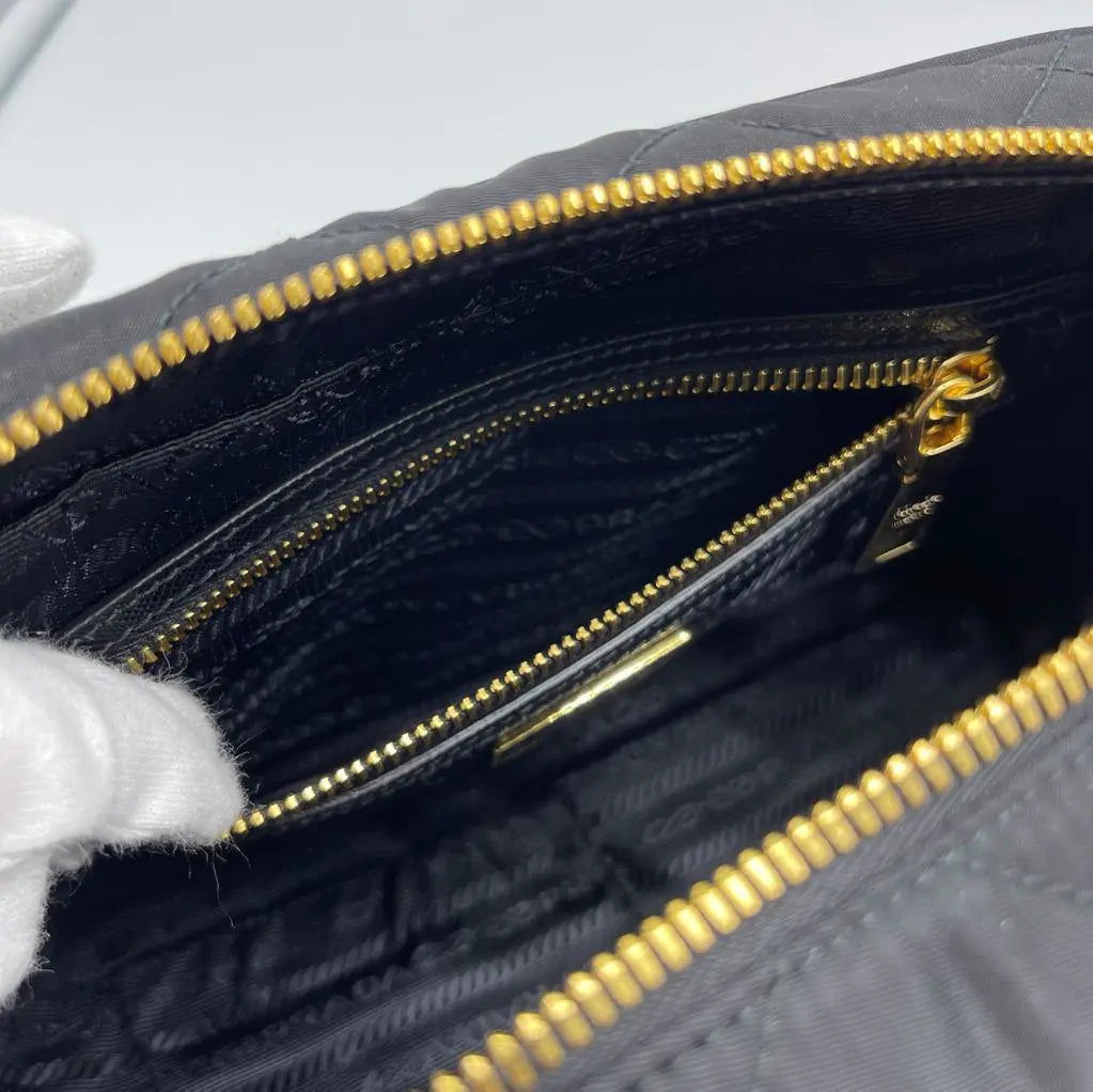 PRADA プラダバッグお買い得！ 完売される前に是非お早めに