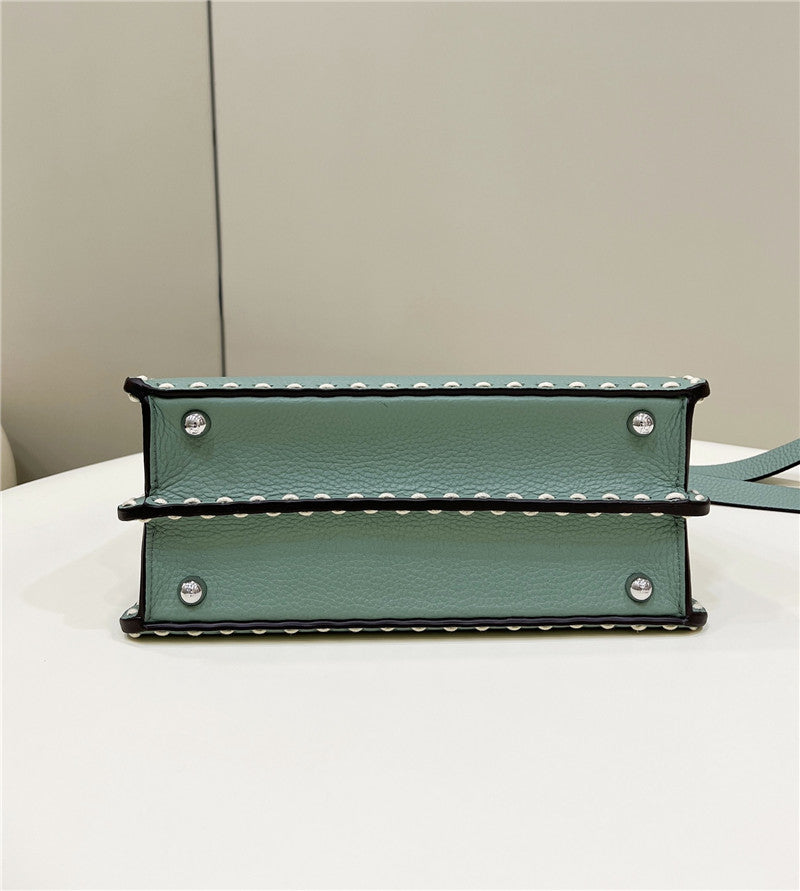 フェンディ ミディアムバッグ