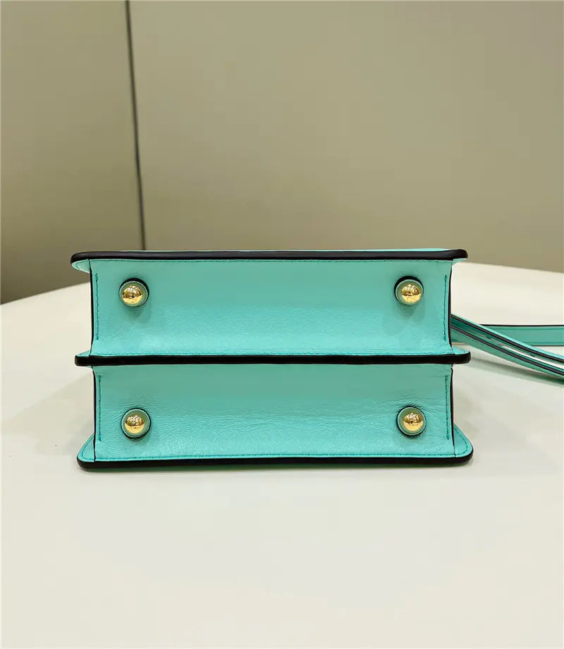 フェンディ ピーカブー ショルダーバッグ