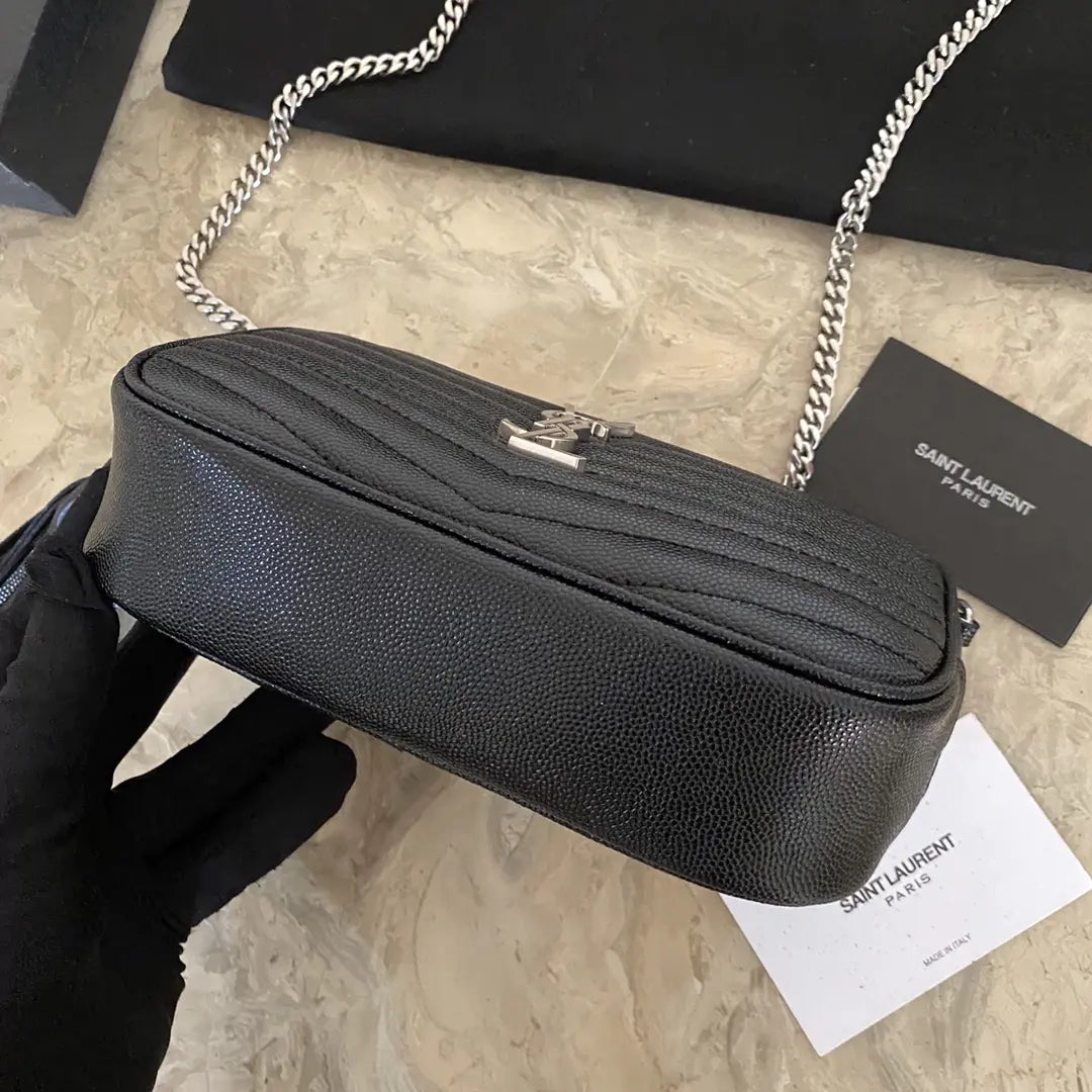 YSL ミニ ルー キルティングレザー カメラバッグ
