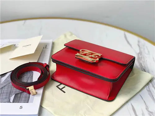 フェンディ カーリグラフィー バッグ