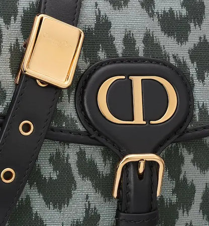 ミディアム ディオール ボビーバッグ