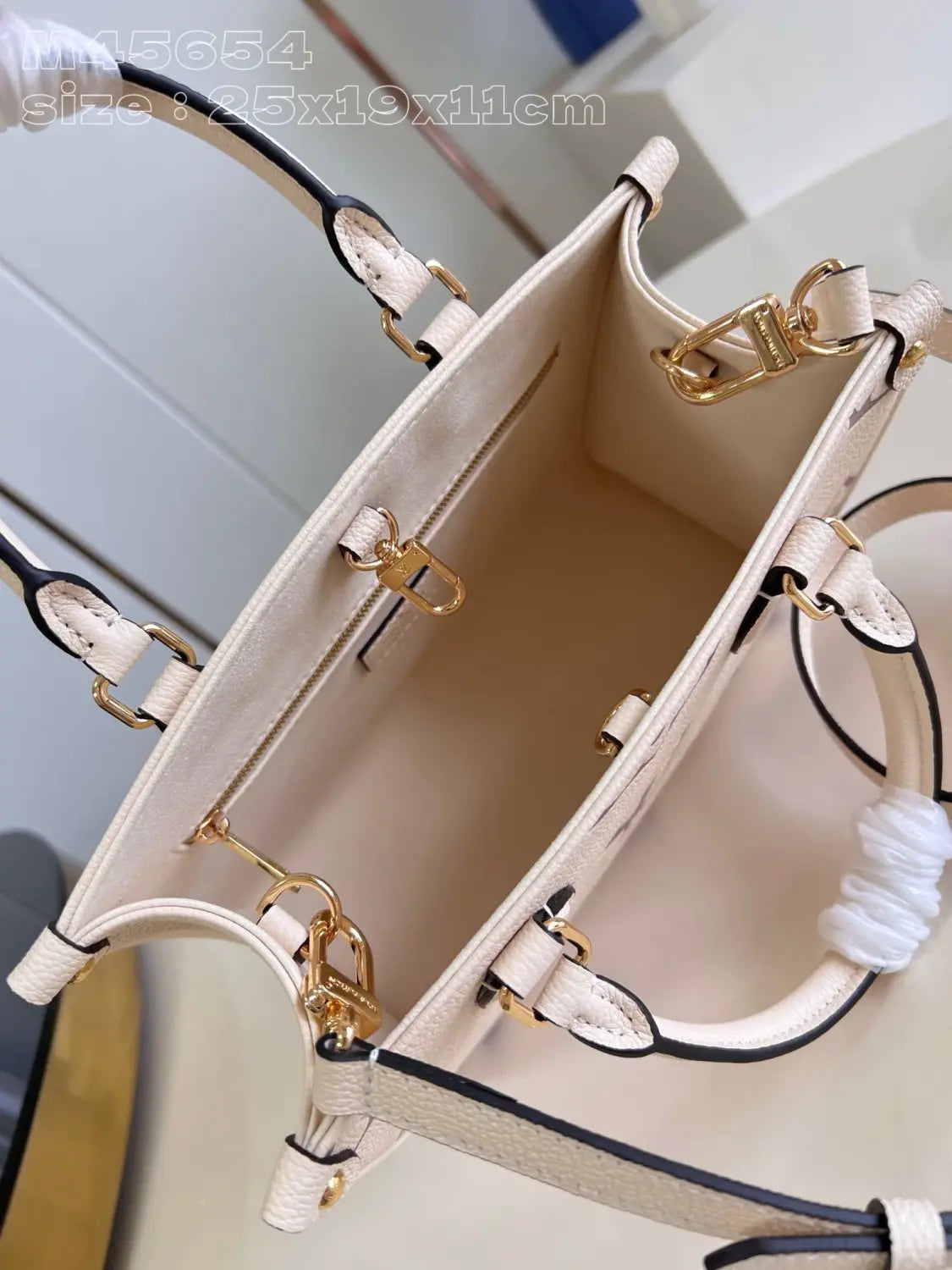 ルイ・ヴィトン ホワイトアンプラント オンセゴPM M45654