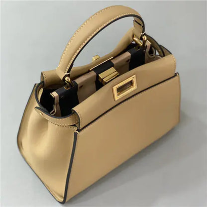 フェンディ ピーカブー ミニバッグ