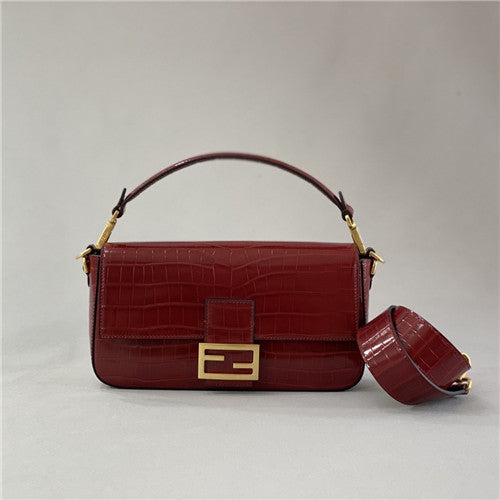 フェンディの象徴的なバゲットバッグ