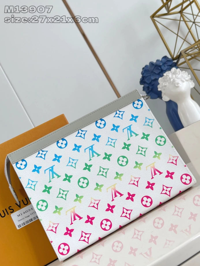 モノグラム イリデッセント ポシェット ヴォヤージュ グラデーショングレー M13907 – LW392