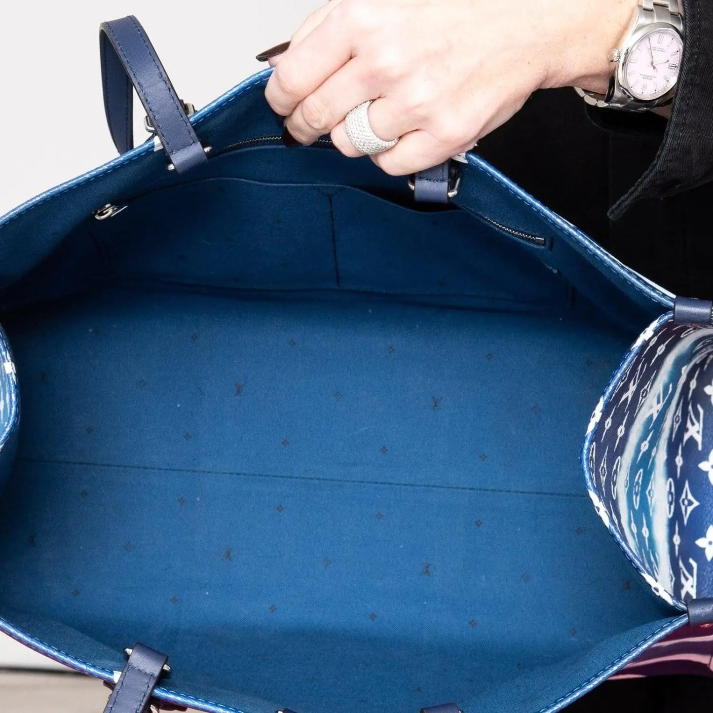 ルイ・ヴィトン M45120 オンザゴー トートバッグ