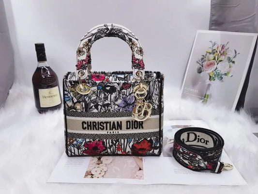 レディディオール