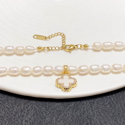 シャネル パール 四つ葉のクローバー ブラック＆ホワイト ダブルウェア ネックレス