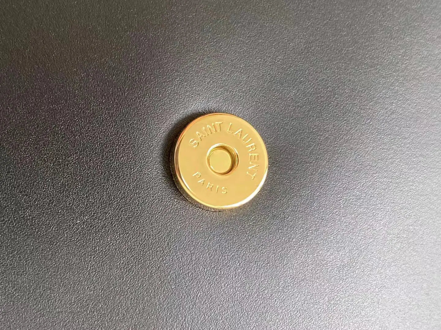 カイア ノース/サウス サッチェル（ベジタブルタンニンレザー）