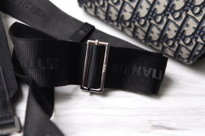 ディオール ミニ ローラー メッセンジャーバッグ – DIO036