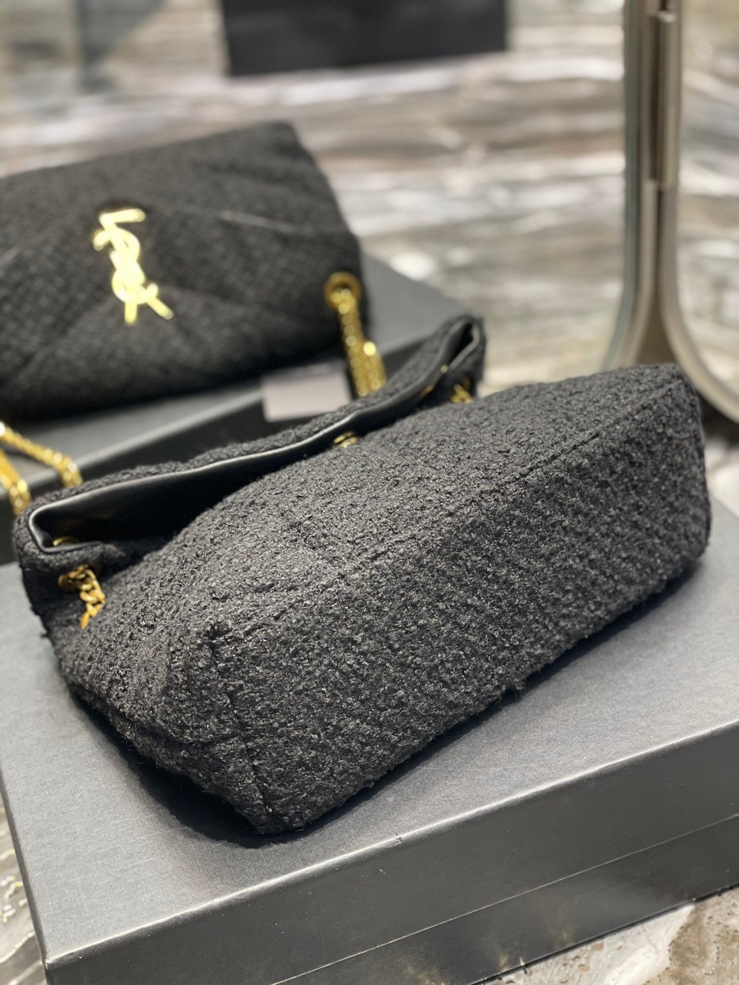 ジャージー素材のパファートイバッグ