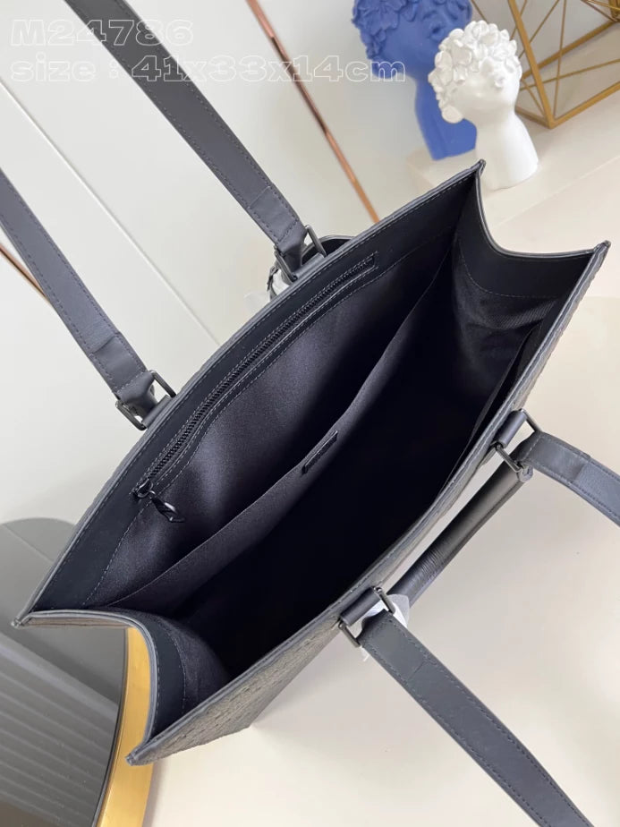 24H ブラックモノグラム トリヨンレザー フラットバッグ M24786 – LW206