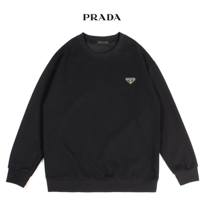【 PRADA 旗艦店】ご好評に付き再入荷！！