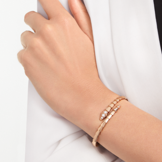 ブルガリ セルペンティ ヴァイパー ブレスレットの新作