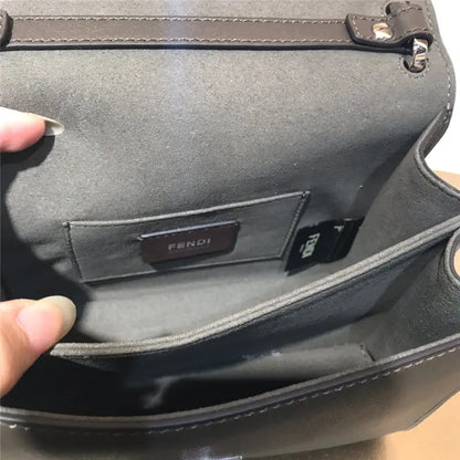 フェンディ カニ レディース チェーンバッグ