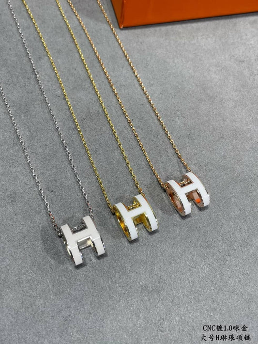 エルメスのロゴネックレスの卸売