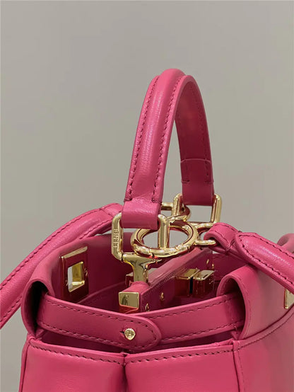 フェンディ ピーカブー ショルダーバッグ