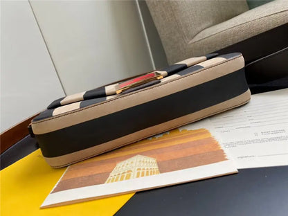 フェンディ バゲット ミディアム